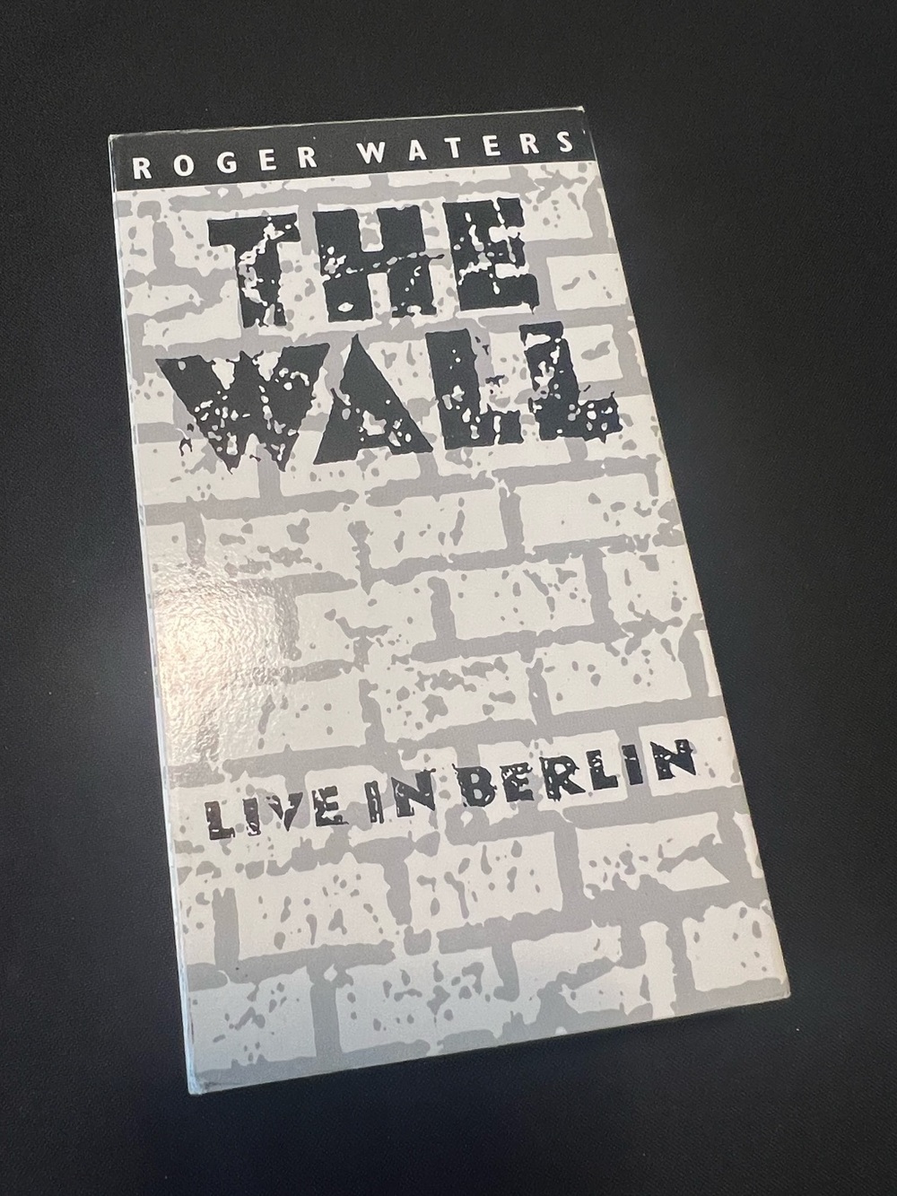 Roger Waters – The Wall: Live in Berlin '90 (VHS, 1990)